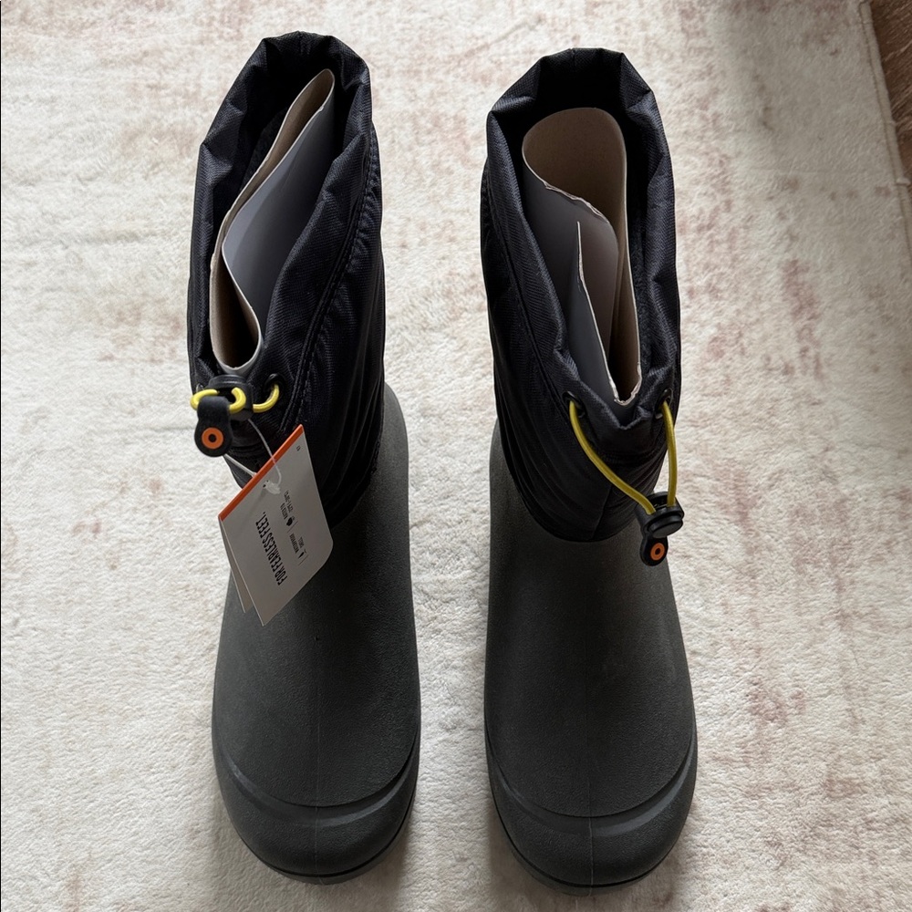 BOGS unisex-child Snow Boot Size 7